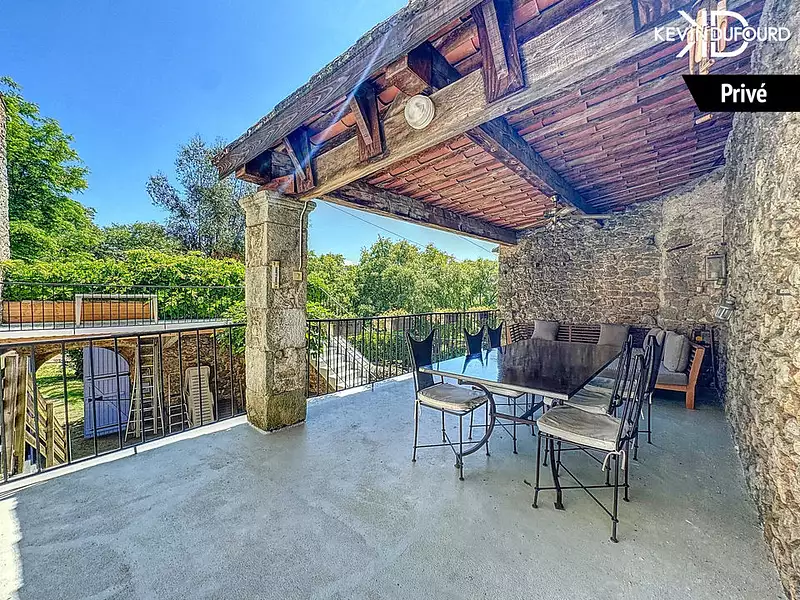 Maison, 1 000 m²