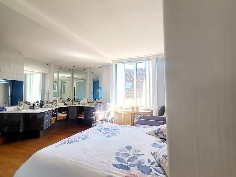Maison, 260 m²