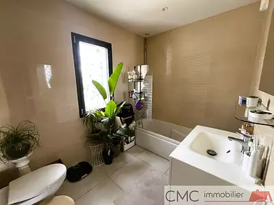 Maison, 170 m²