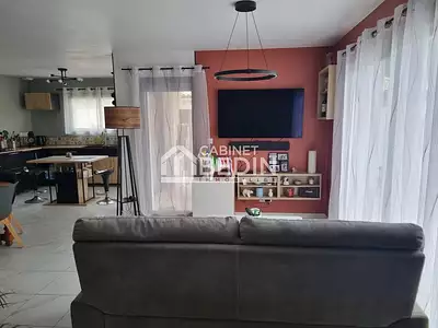 Maison, 115,3 m²