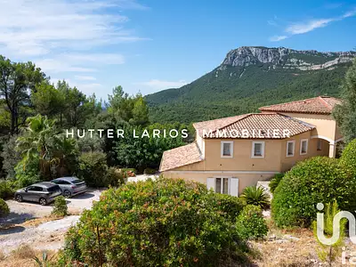 Maison, 231 m²
