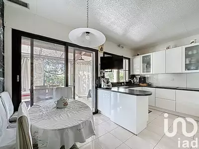 Maison, 227 m²