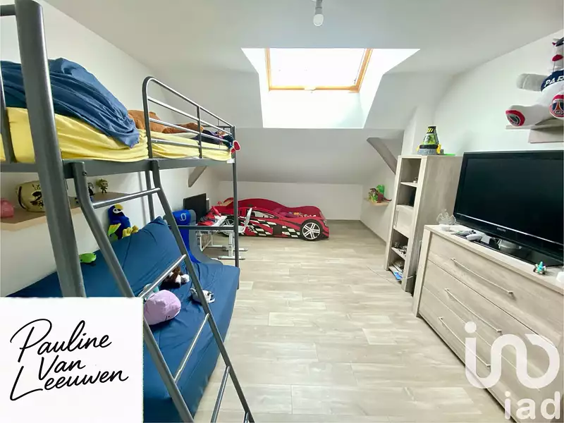 Maison, 215 m²