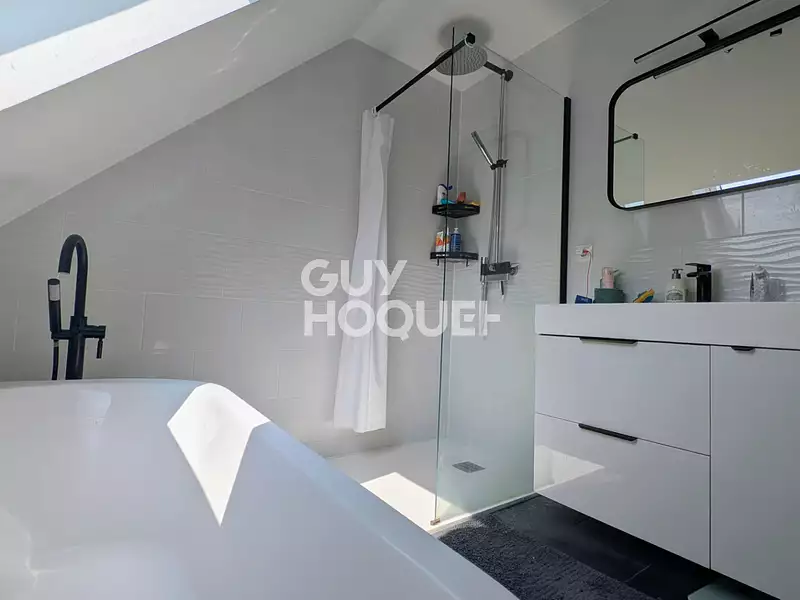 Maison, 94 m²