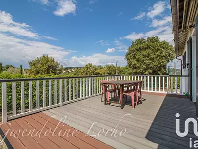 Maison, 225 m²