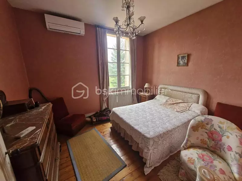Maison, 163 m²
