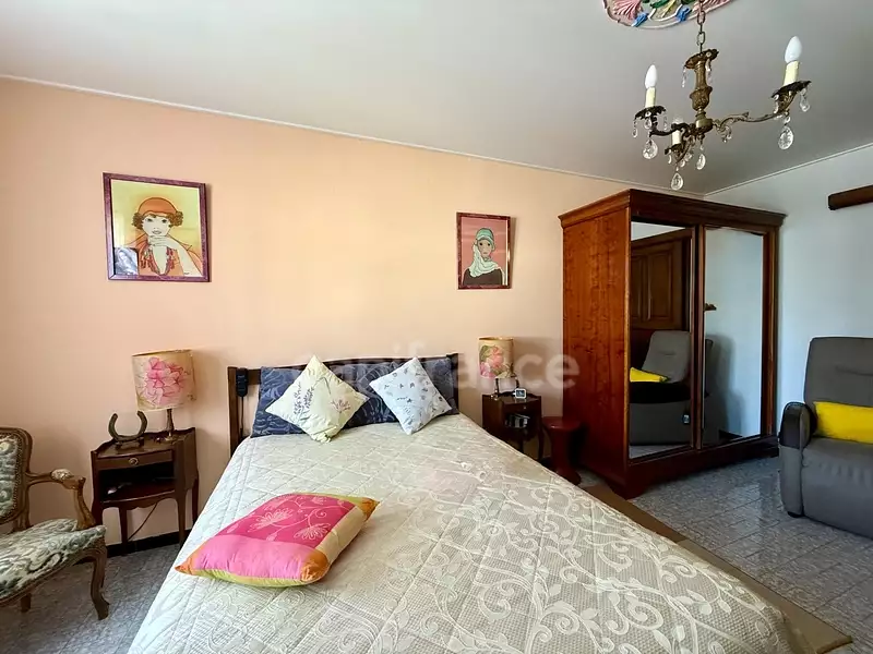 Maison, 156 m²