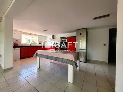Maison, 300 m²