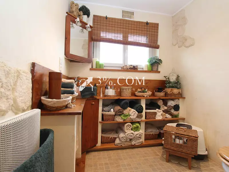 Maison, 240 m²