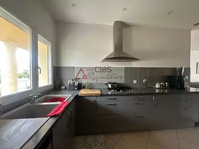 Maison, 187 m²