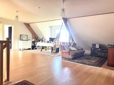 Maison, 240 m²