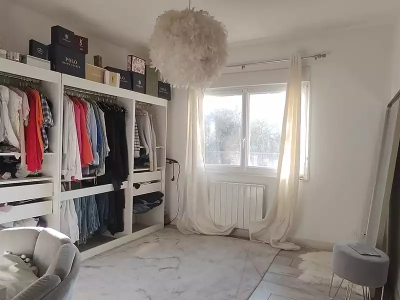 Immeuble, 197 m²