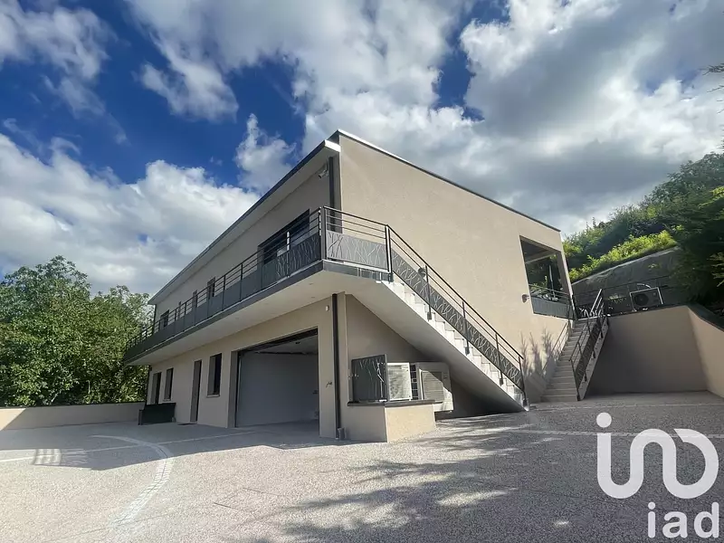 Maison, 243 m²