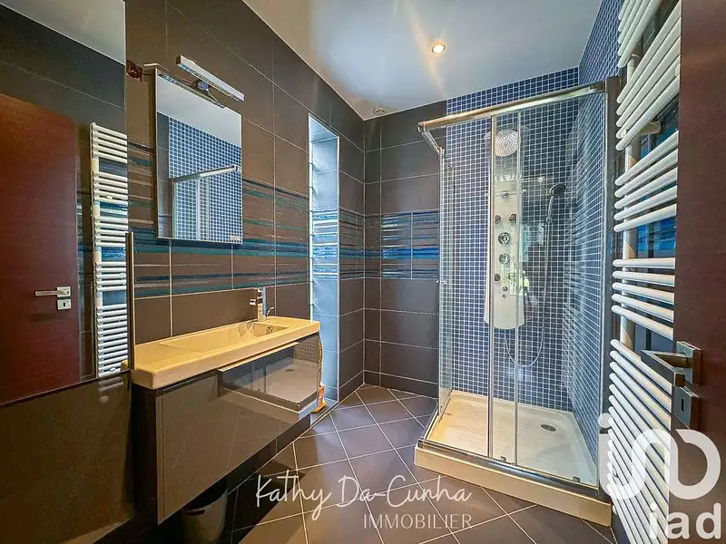 Maison, 162 m²