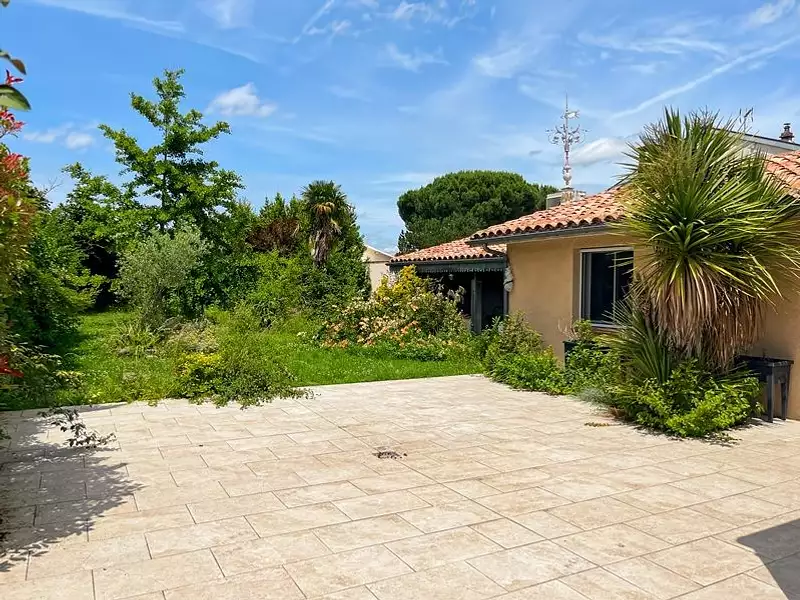 Maison, 205 m²