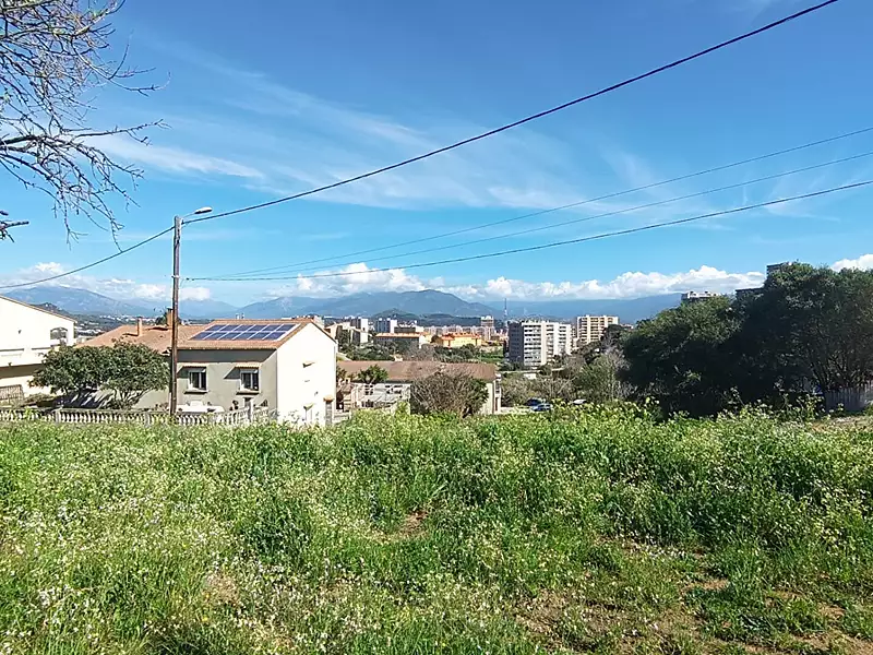 Terrain, 1 332 m²