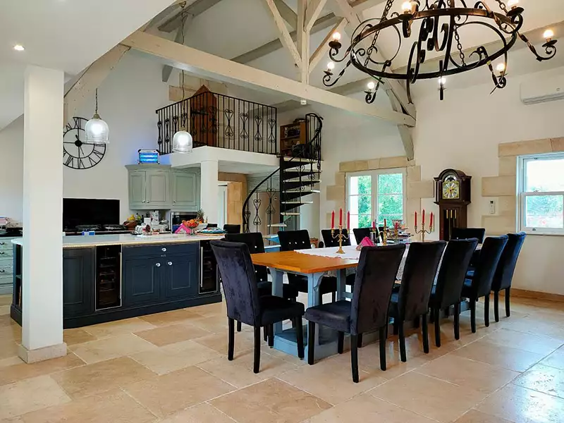 Maison, 280 m²