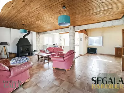 Maison, 275 m²