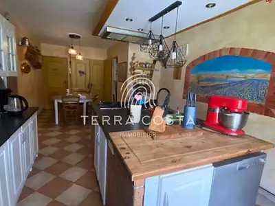 Maison, 170 m²