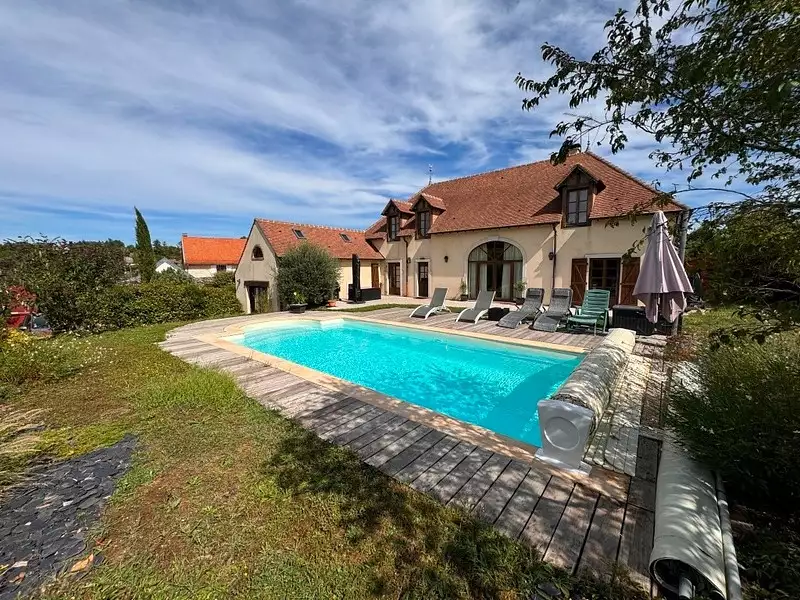 Maison, 270 m²