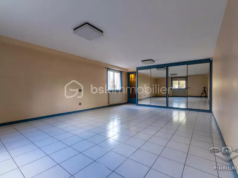 Maison, 163 m²