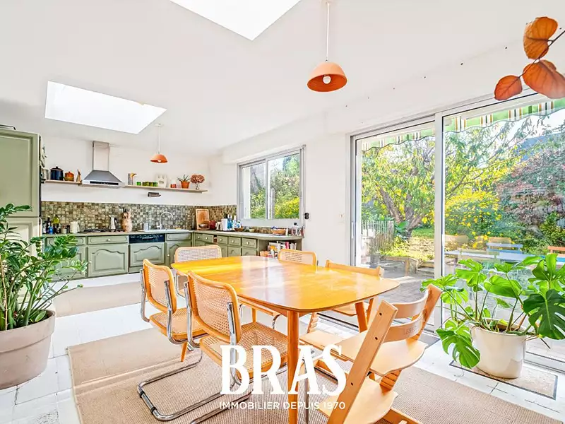 Maison, 153 m²
