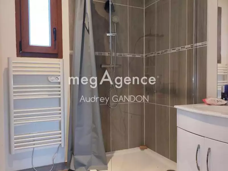 Maison, 163 m²