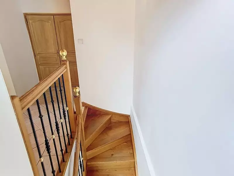 Maison, 180 m²