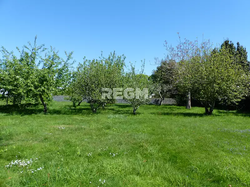 Terrain, 1 053 m²