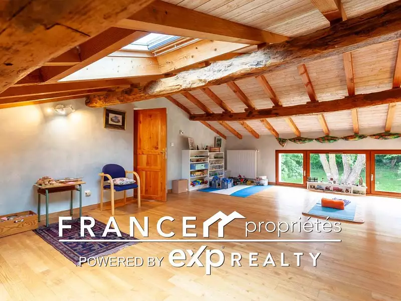 Maison, 280 m²