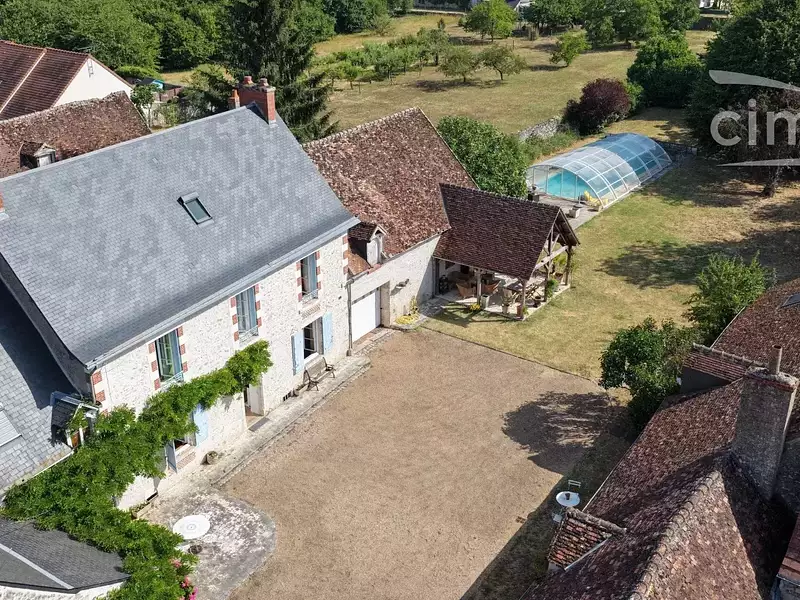 Maison, 284,6 m²
