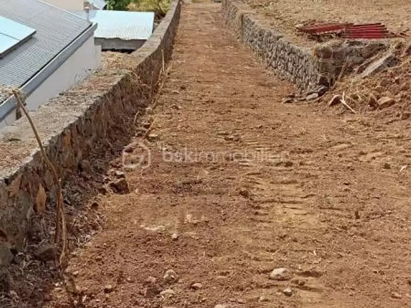 Terrain, 3 309 m²