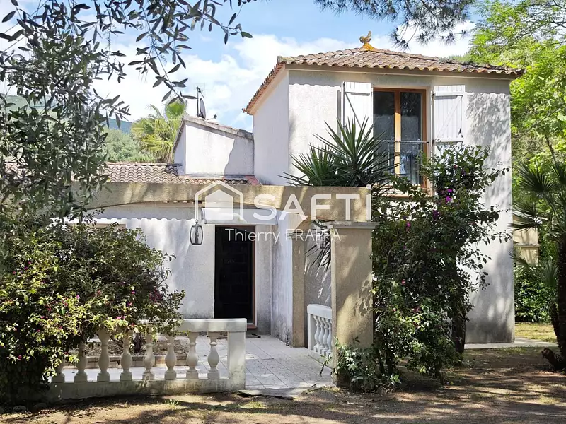 Maison, 159 m²