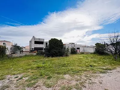 Terrain, 305 m²
