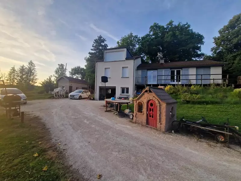 Maison, 153 m²
