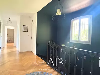 Maison, 280 m²