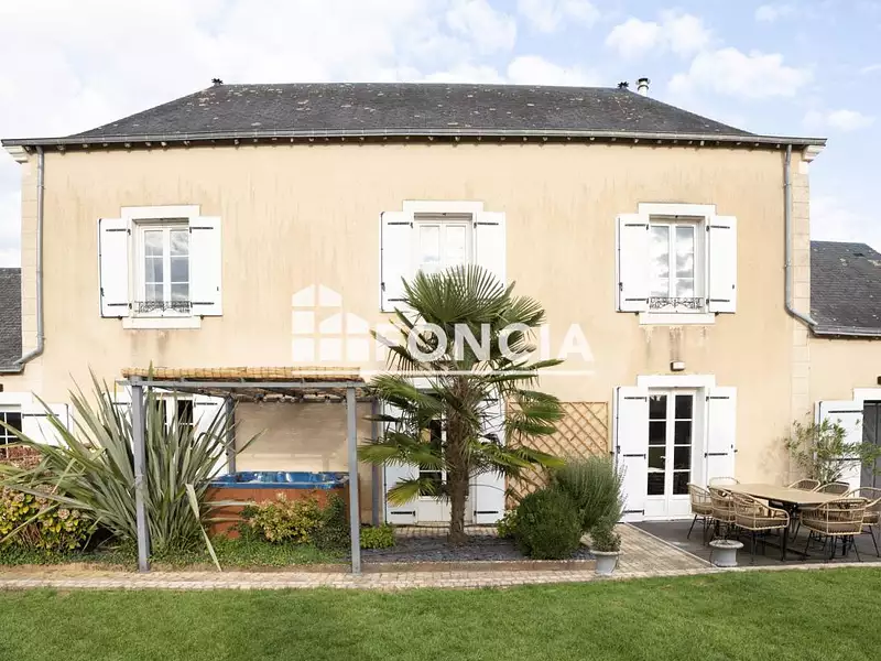 Maison, 156 m²