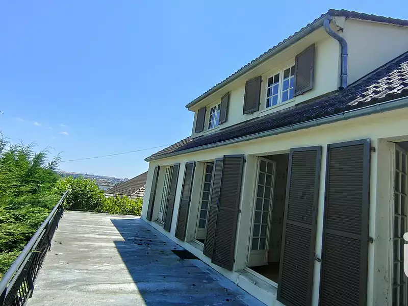 Maison, 175 m²
