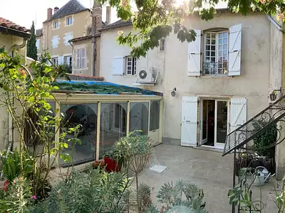 Maison, 248 m²