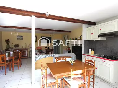 Maison, 166 m²
