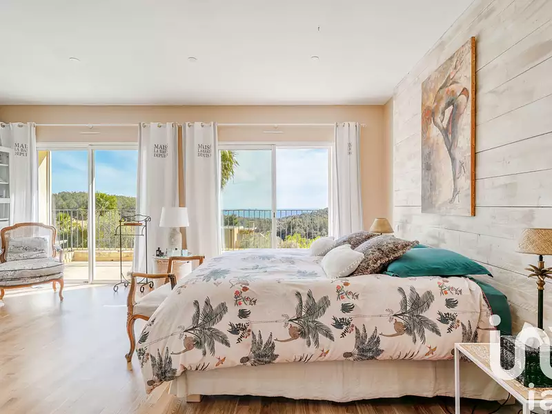 Maison, 182 m²