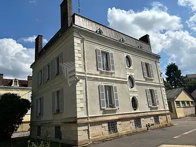 Maison, 1 142,1 m²