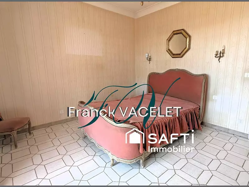 Maison, 250 m²