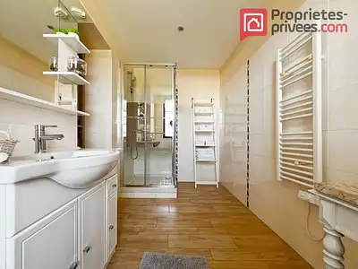 Maison, 570 m²