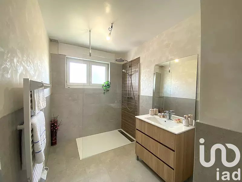 Maison, 94 m²