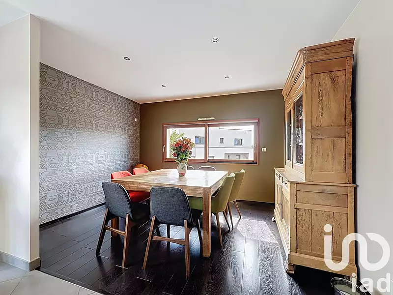 Maison, 215 m²