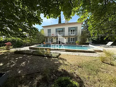 Maison, 190 m²