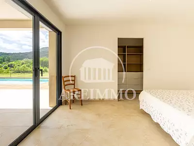 Maison, 158 m²