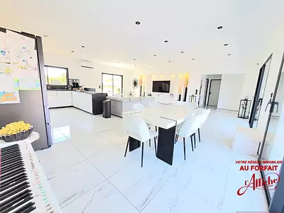 Maison, 126,1 m²