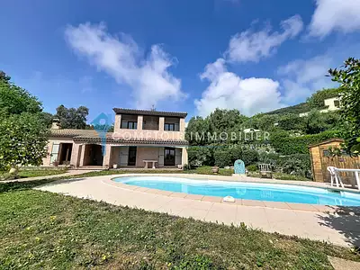 Maison, 180 m²